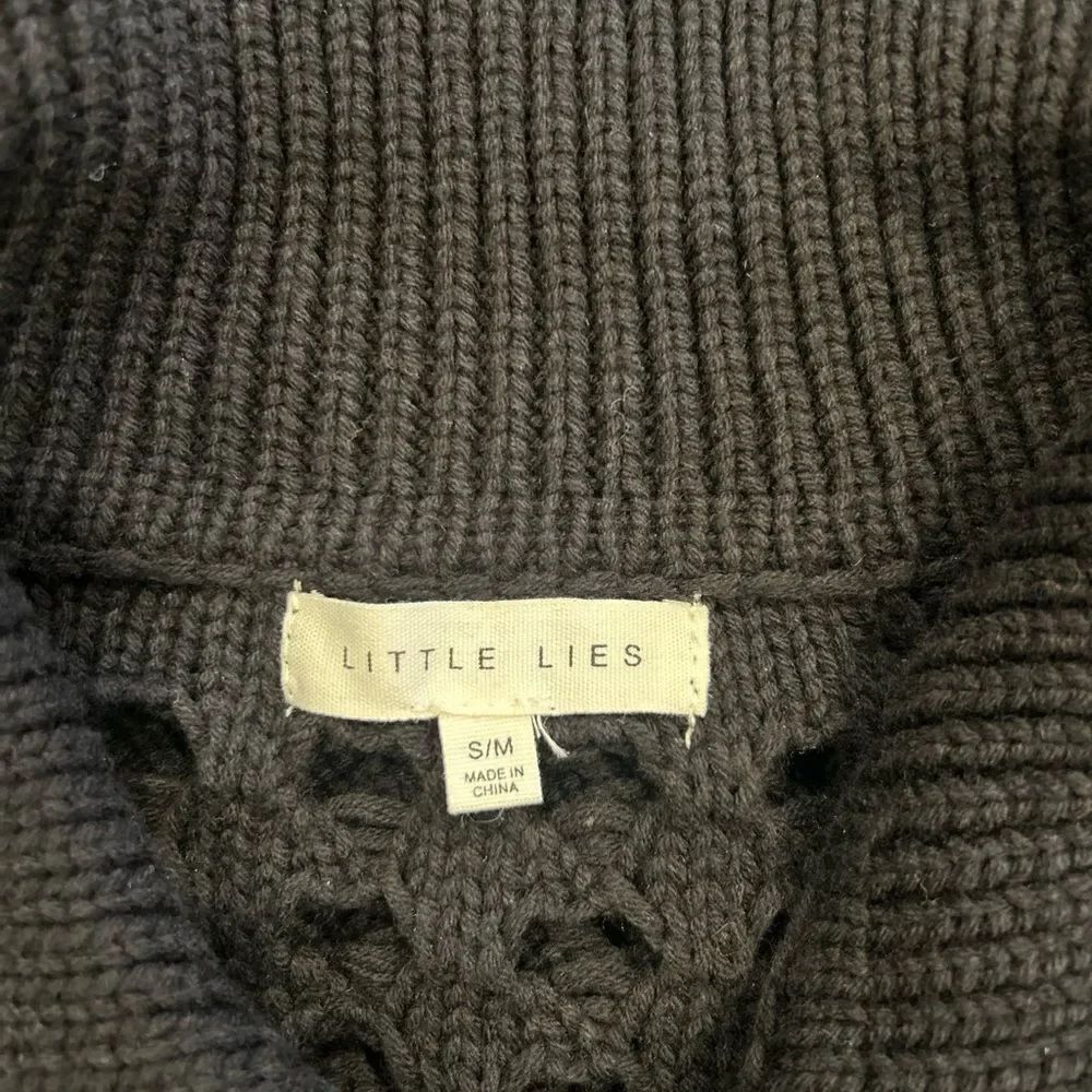 Little Lies Open-Knit Cardigan - Picture 5 of 6